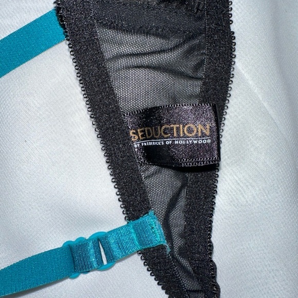 Fredricks‎ of Hollywood seduction bra - Picture 5 of 6